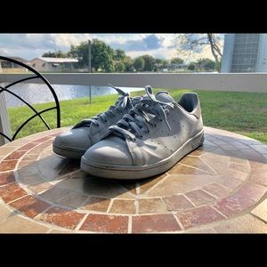 Men’s sneakers size 11.5